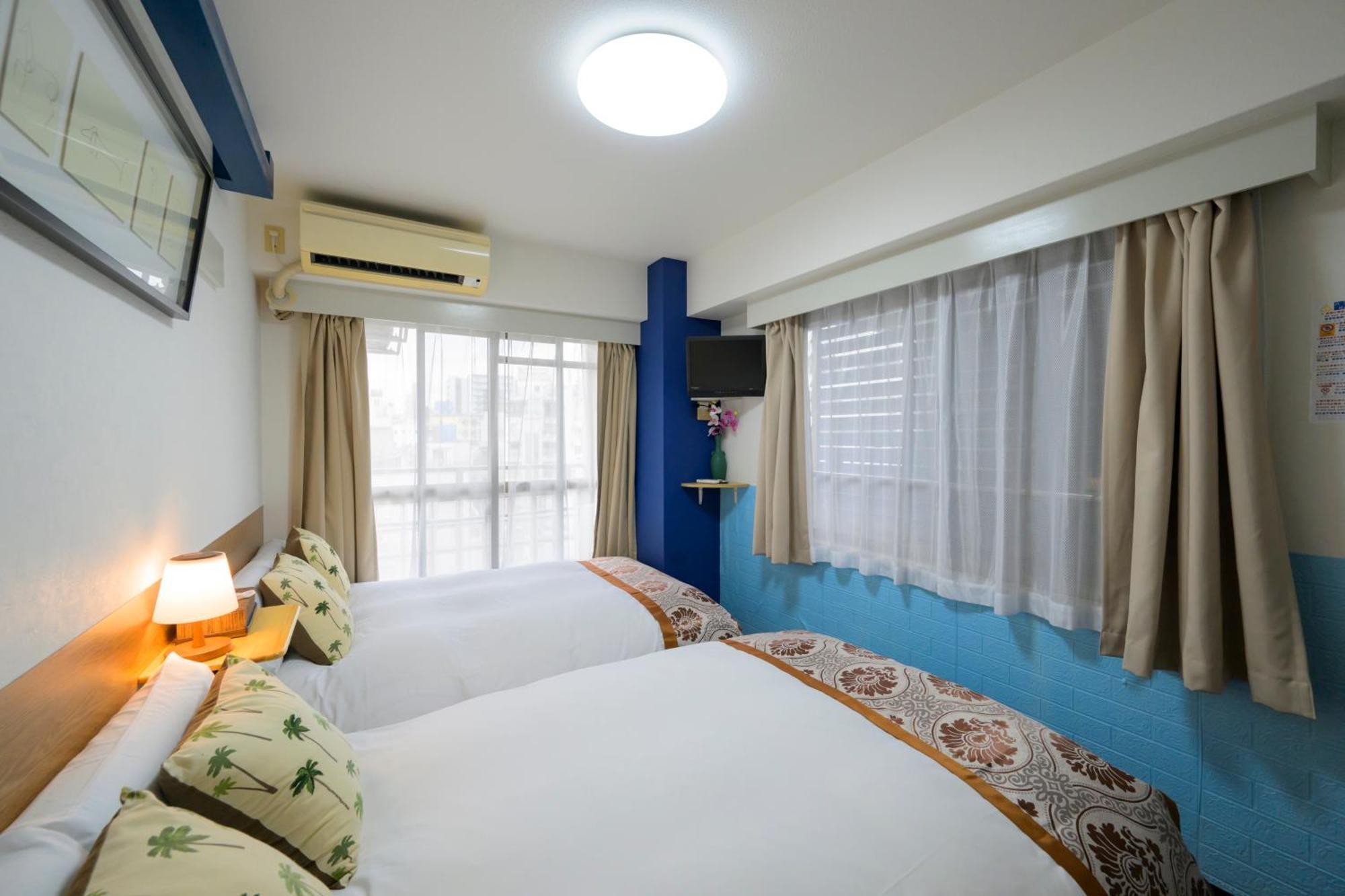 אוסקה Hotel Aaron通天東 מראה חיצוני תמונה